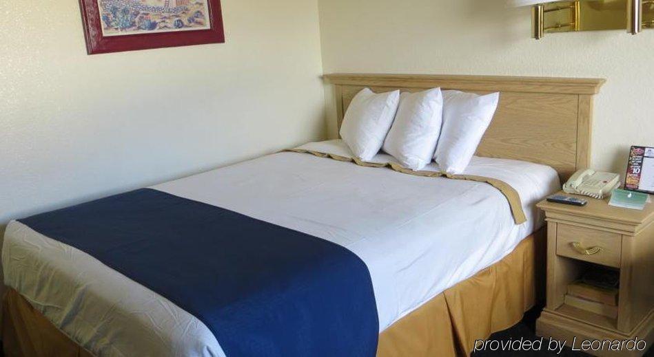 Americas Best Value Inn Las Vegas Strip المظهر الخارجي الصورة