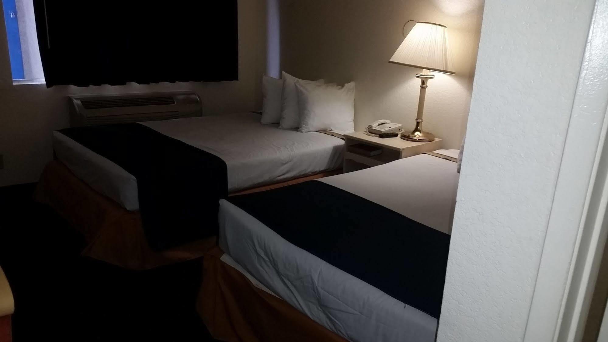 Americas Best Value Inn Las Vegas Strip المظهر الخارجي الصورة
