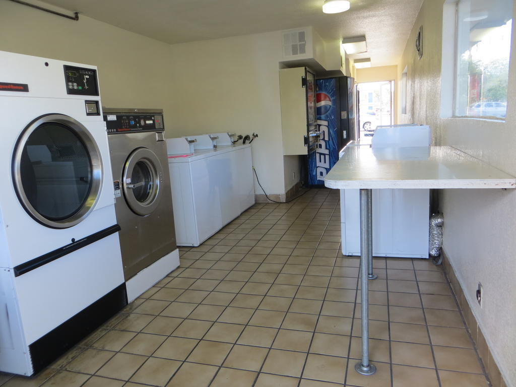 Americas Best Value Inn Las Vegas Strip المظهر الخارجي الصورة